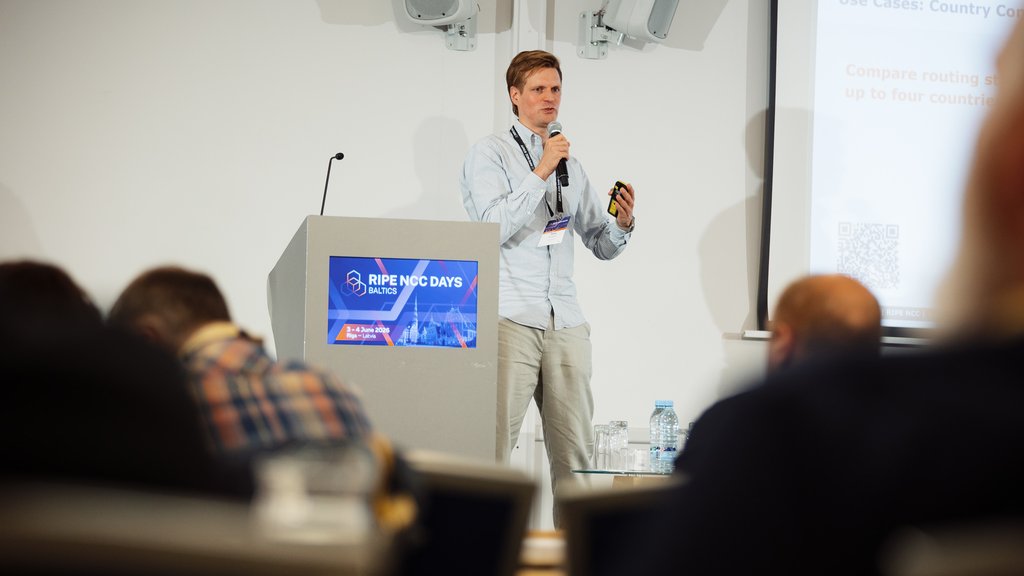 Ties de Kock giving a presentation